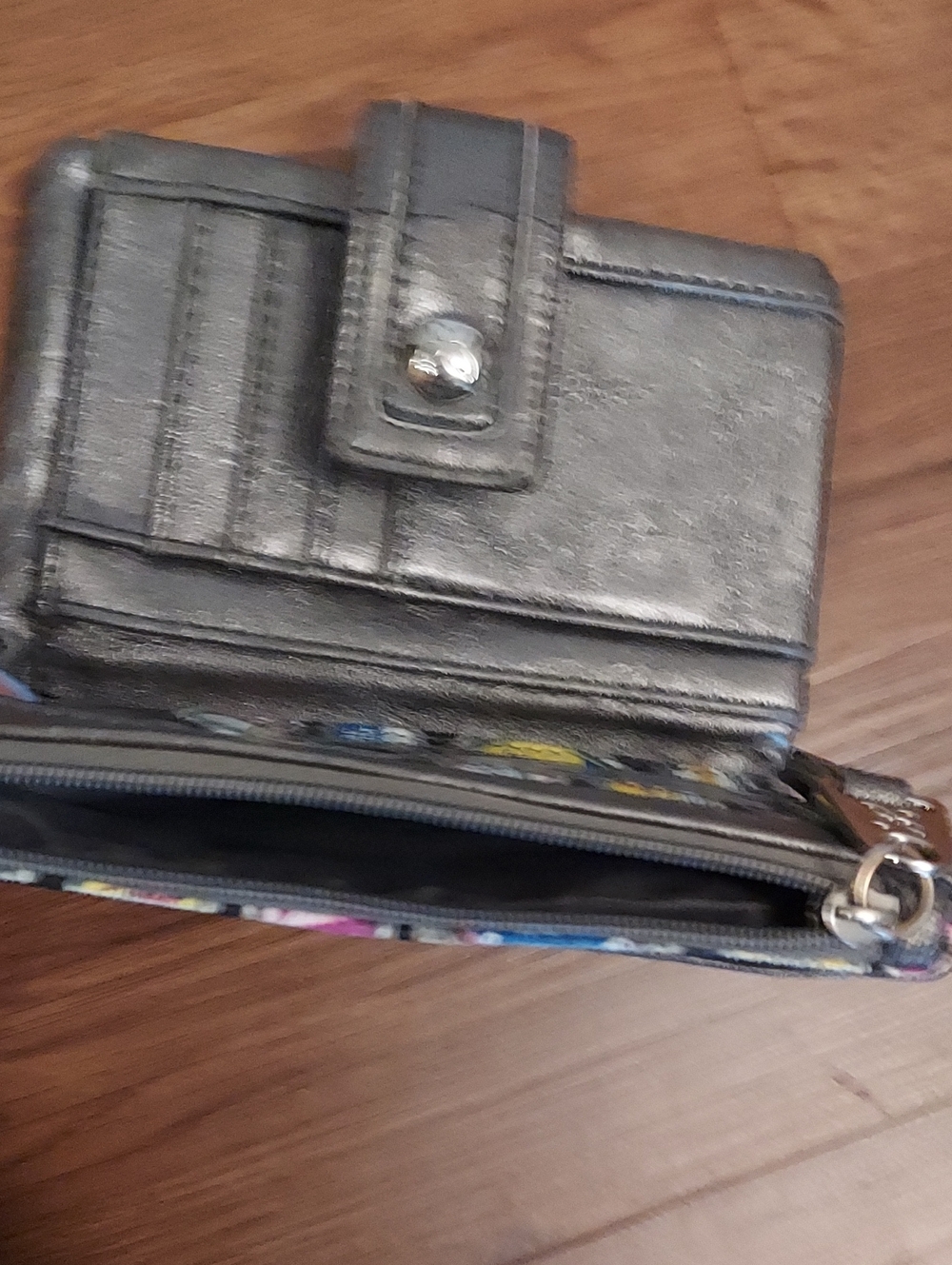 Relic  Wallet - Picture 7 of 8